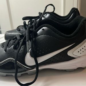 Brand new Nike baseball cleats